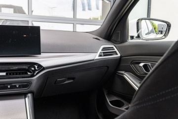 BMW Seria 3 G20-G21 Limuzyna Facelifting 2.0 330i 245KM 2026 BMW 330 xDrive Sedan Dostępny od ręki!, zdjęcie 25