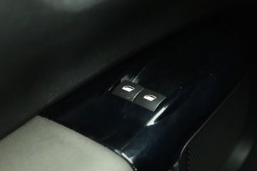 Citroen C4 Cactus Crossover Facelifting 1.2 PureTech 110KM 2018 Citroen C4 Cactus 1.2 PureTech, Salon Polska, zdjęcie 13