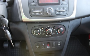 Dacia Sandero II Hatchback 5d TCe  90KM 2015 Dacia Sandero 0.9B 90KM klima zadbany zarejestrowany Benzyna 90KM, zdjęcie 8