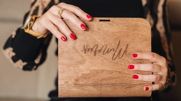 Деревянная коробка для фотографий 10х15 см до 100 шт.