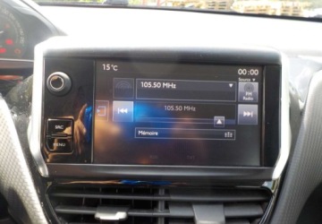 Peugeot 2008 I SUV Facelifting 1.2 PureTech 82KM 2016 Peugeot 2008 Okazja 1.2 Benzyna 82KM, zdjęcie 21