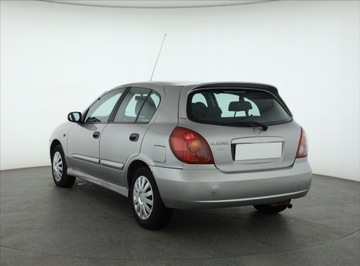 Nissan Almera II Hatchback 1.5 16V 98KM 2004 Nissan Almera 1.5, Klima, zdjęcie 3