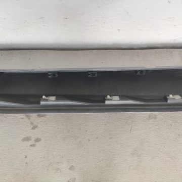 VOLVO V40 II 2016 ЦВЕТ ПАНЕЛИ FRIGHT 711