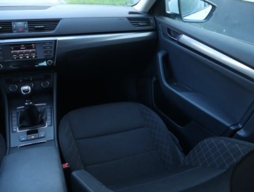 Skoda Superb III Liftback 1.4 TSI 125KM 2017 Skoda Superb 1.4 TSI, Klima, zdjęcie 7
