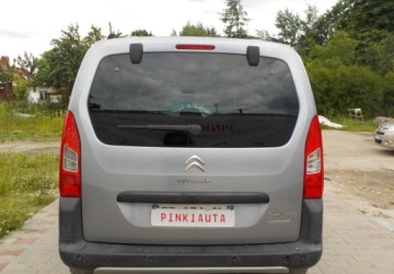 Citroen Berlingo III Osobowy M 1.2 PureTech 110KM 2018 Citroen Berlingo Okazja 1.2 Benzyna 110KM, zdjęcie 13