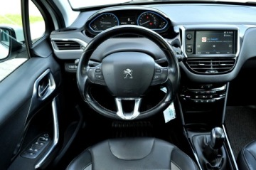 Peugeot 2008 I SUV Facelifting 1.2 PureTech 82KM 2017 Peugeot 2008 1,2 Benzyna Ledy Navi Skóra, zdjęcie 17