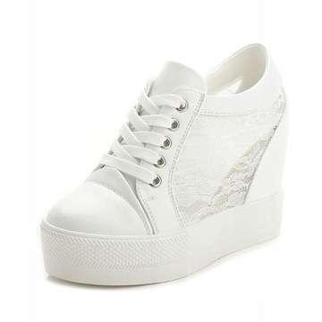 BIALY SNEAKERSY Z KORONKĄ NA KOTURNIE FTOP005 R.36