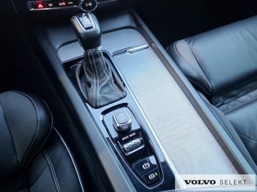 Volvo V60 II  Kombi 2.0 D4 190KM 2020 Volvo V60 Salon PL R-Design D4 190KM Aut LED BLIS, zdjęcie 25
