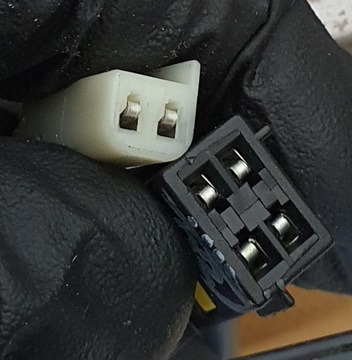 SEDADLO ŘIDIČE LEVÝ PŘEDNÍ CHRYSLER SEBRING I EURO