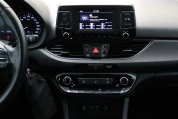 Hyundai i30 III Wagon 1.4 MPi 100KM 2019 Hyundai i30 1.4 CVVT, Salon Polska, Klima, zdjęcie 12