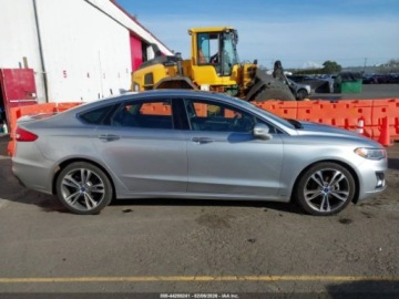 Ford 2020 Ford Inny Fusion Titanium, 2020r., 4x4, 2.0L 2.0 Benzyna 245KM, zdjęcie 4