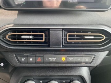 Dacia Jogger 1.0 Eco-G 100KM 2025 Od ręki - Extreme 7-miejsc LPG 1.0 100KM / przednie fotele podgrzewane, zdjęcie 10