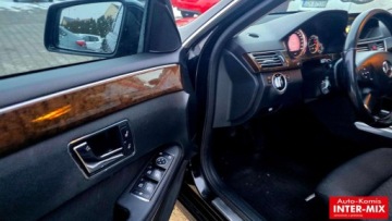 Mercedes Klasa E W212 Limuzyna 200 CGI BlueEFFICIENCY 184KM 2010 Mercedes-Benz Klasa E Zarejestrowany 100 bezwypadkowy 1.8 Benzyna 183KM, zdjęcie 14