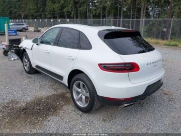 Porsche Macan SUV 2.0 252KM 2018 Porsche Macan SPORT EDITION 2018, od ubezpieczalni 2.0 Benzyna 252KM, zdjęcie 3