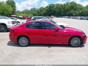 Alfa Romeo Giulia II Sedan Facelifting 2.0 Turbo 280KM 2022 Alfa Romeo Giulia Sprint 2022 2.0l 2.0 Benzyna 280KM, zdjęcie 6