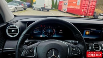 Mercedes Klasa E W213 Limuzyna 2.0 250 211KM 2017 Mercedes-Benz Klasa E E250 Zarejestrowany 2.0 Benzyna 210KM, zdjęcie 26
