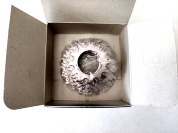 НОВАЯ 8-скоростная КАССЕТА Shimano DURA ACE FH-7402 NOS BOX