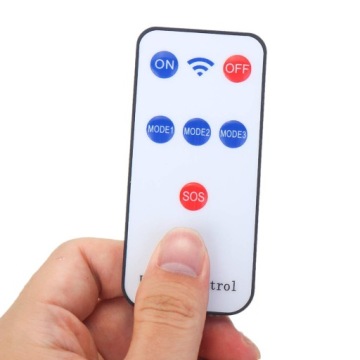 СОЛНЕЧНЫЙ ФОНАРЬ ЛАМПА ПРИВЕЛО ДАТЧИК ДВИЖЕНИЯ СУМЕРКИ