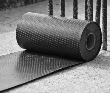 ГОРИЗОНТАЛЬНАЯ ИЗОЛЯЦИЯ ФОНДА 30CMX50M 0,3 мм.