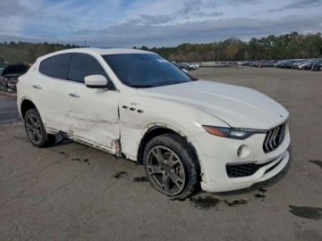 Maserati Levante 2022 Maserati Levante GT, 2022r., 4x4, 3.0L 3.0 Benzyna 345KM, zdjęcie 1
