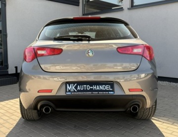 Alfa Romeo Giulietta Nuova II Hatchback 5d Facelifting 2.0 JTD 16v 170KM 2014 Alfa Romeo Giulietta 2.0 JTDM | 106 tyś., zdjęcie 4