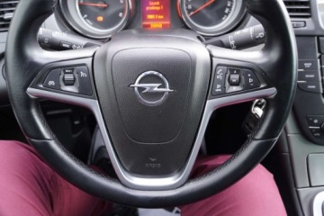 Opel Insignia I Sports Tourer 2.0 CDTI ECOTEC 160KM 2010 Opel Insignia Duza-Navi XenonLED Parktronic Tempomat Multifunkcja Klimatro, zdjęcie 14