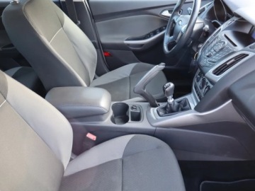 Ford Focus III Hatchback 5d 1.6 Duratorq TDCi DPF 95KM 2012 Ford Focus 1.6 TDCi, Klima, zdjęcie 8