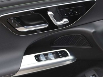 Mercedes Klasa E W214 Sedan 2.0 220d 197KM 2025 E Klasa 220 d 4-Matic AMG 2.0 (197KM) 2025, zdjęcie 12