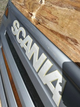 ПОВРЕЖДЕНИЯ КАПОТА SCANIA R HPI