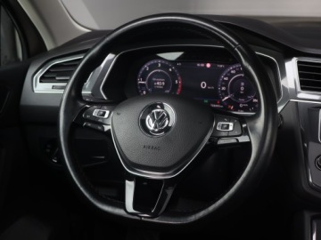 Volkswagen Tiguan I SUV Facelifting 2.0 TDI BlueMotion Technology 150KM 2016 VW Tiguan 2.0 TDI, Salon Polska, Serwis ASO, 4X4, zdjęcie 19