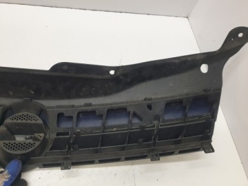 РЕШЕТКА РАДИАТОРА OPEL ASTRA H КОД КРАСКИ Y20Z