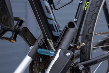 ВЕЛОСИПЕДНЫЙ БАГАЖНИК НА КРЫШЕ AMOS TOUR ALU TUV