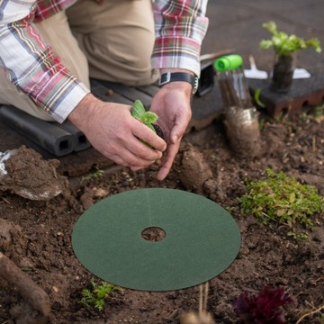 Ткань для защиты корней деревьев.