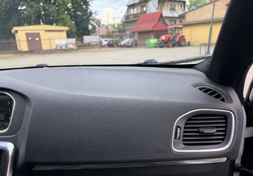 Volvo V40 II Cross Country D2 115KM 2013 Volvo V40 Volvo V40 D2 R-Design Summum 1.6 Diesel 115KM, zdjęcie 23