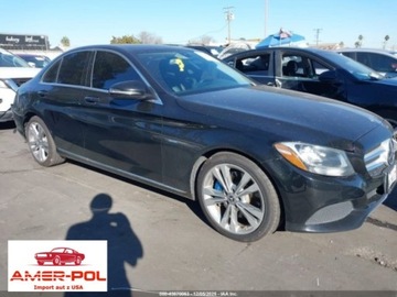 Mercedes Klasa C W205 2017 Mercedes-Benz Klasa C 2017 MERCEDES-BENZ C 350E 2.0 Benzyna 208KM