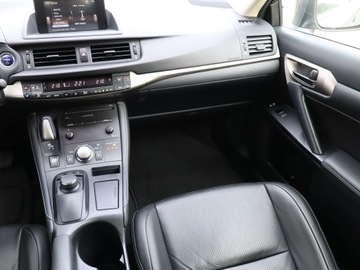 Lexus CT Hatchback 5d Facelifting 200h 136KM 2017 Lexus CT 200h, Salon Polska, 1. Właściciel, zdjęcie 7