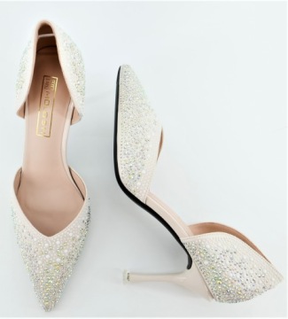 ТУФЛИ MOLO НА ВЫСОКИХ БЛЕСТЯЩИХ КАБЛУКАХ С БОЛЬШИМ ДЕКОРАТОМ R40