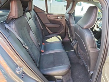 Volvo XC40 Crossover 2.0 T5 247KM 2019 Volvo XC 40 T5 R-Design 2019 2.0 Benzyna 248KM, zdjęcie 10