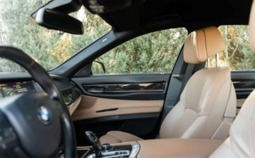 BMW Seria 7 F01 Sedan Facelifting 740d 313KM 2013 BMW Seria 7 BMW Seria 7 740d xDrive 3.0 Diesel 313KM, zdjęcie 11