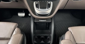 Mercedes Klasa V W447 Długi Facelifting 2.0 300d 237KM 2023 Mercedes-Benz Klasa V V300d AMG Line Dlugi 7 miejsc Kamera360 Tempomat Naw, zdjęcie 18