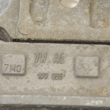 5N019262F 7N0199555B ULOŽENÍ MOTORU LEVÝ SEAT ALHAMBRA 710 711 103KW