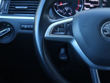 Skoda Rapid II Spaceback 1.2 TSI 90KM 2015 Skoda Rapid Spaceback 1.2 TSI, Salon Polska, zdjęcie 16