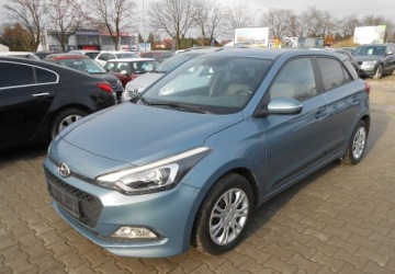 Hyundai i20 II Coupe 1.2 MPI 84KM 2016 Hyundai i20 Hyundai i20 II 1.2 Benzyna 84 KM 1.2 Benzyna 84KM