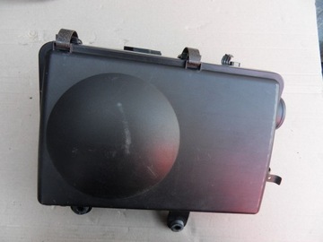 OBUDOWA FILTRA POWIETRZA PRZEPŁYWOMIERZ TOYOTA PRIUS I 1.5 16V 22204-21010