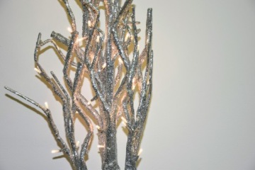 Серебристая светодиодная елка малая 90 см