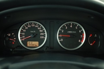 Nissan Almera II Hatchback 1.5 16V 98KM 2004 Nissan Almera 1.5, Klima, zdjęcie 7