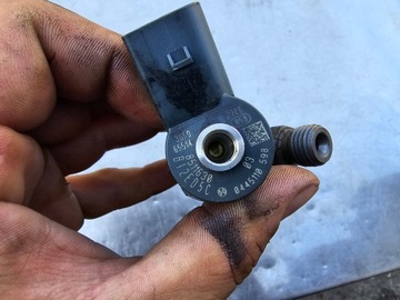 BMW MINI 1.5D B37C15A VSTŘIKOVAČE VSTŘIKOVACÍ TRYSKA 8511630 0445110598