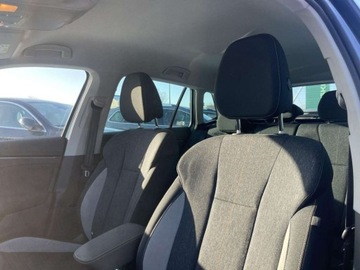 Skoda Kamiq Crossover 1.0 TSI 110KM 2023 Skoda Kamiq Benzyna 110KM, zdjęcie 11