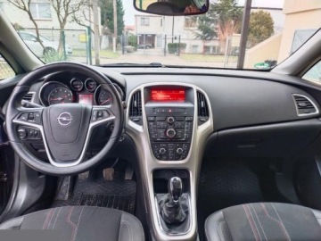 Opel Astra J Hatchback 5d 1.4 Turbo ECOTEC 140KM 2012 Opel Astra 1.4 Turbo 140KM 2012r Bogate wyposażenie, zdjęcie 16