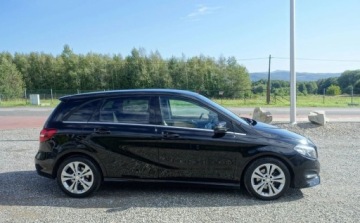 Mercedes Klasa B W246 Sports Tourer 180 BlueEFFICIENCY 122KM 2015 Mercedes-Benz Klasa B 180 1.6 122KM LIFT Automat Full LED Skora Niski prze, zdjęcie 3